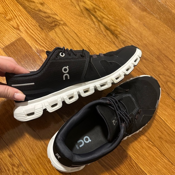 On Cloud 6 - Picture 7 of 8